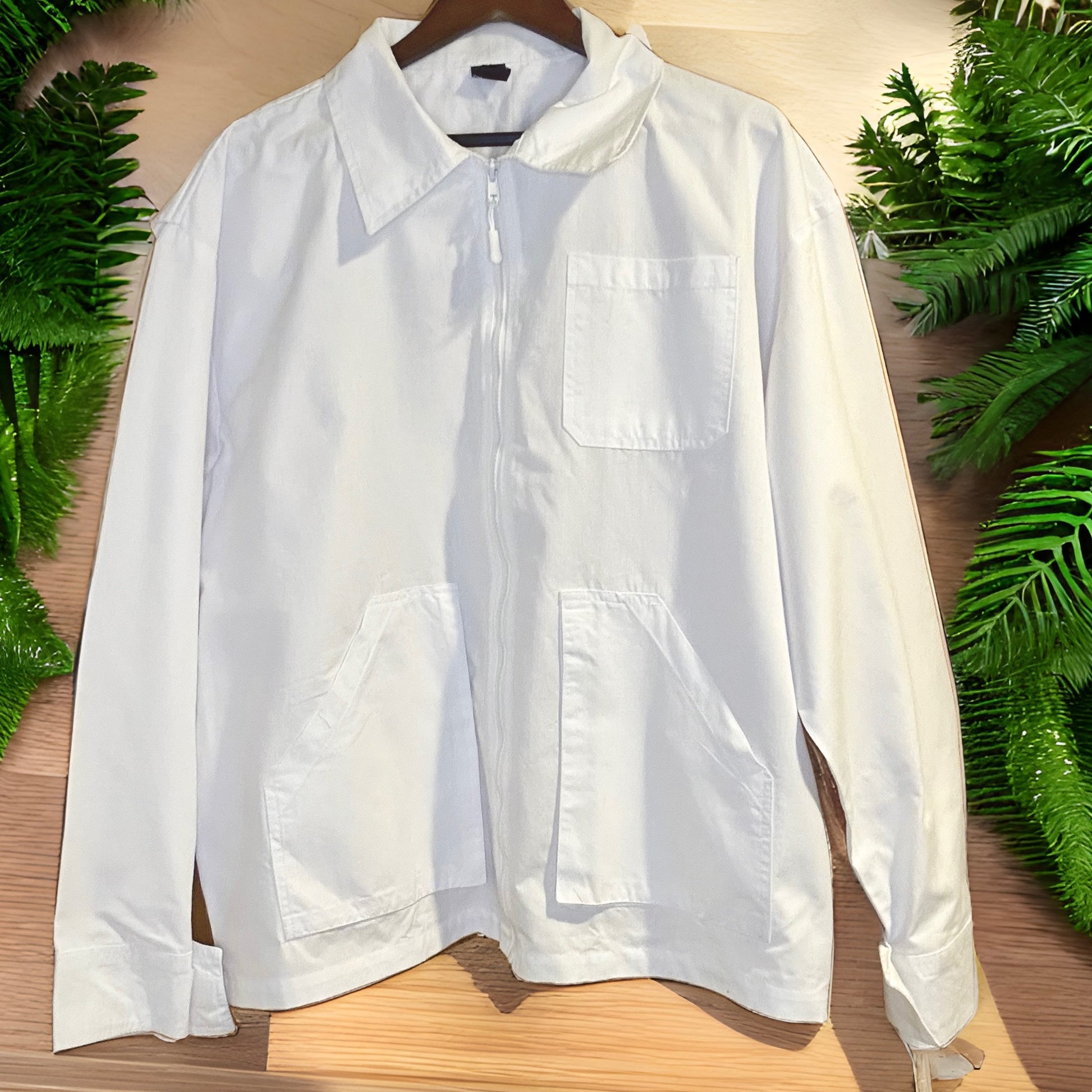 Retrieverworx white handlers jacket front